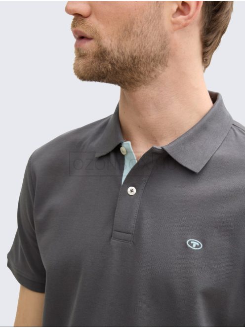 1027713-10307 Tom Tailor galléros póló (Sötét árnyék szürke)