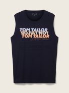 1036574-10668  Tom Tailor ujjatlan póló nagy nyomattal kapitánykék színben