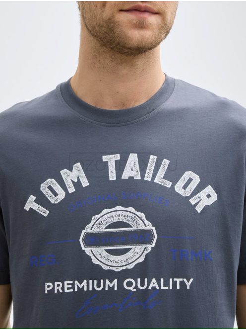 1037735-10306 Tom Tailor férfi rövid ujjú póló logó nyomtatással (kékes szürke)