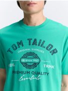 1037735-11137 Tom Tailor férfi rövid ujjú póló logó nyomtatással (páva zöld)