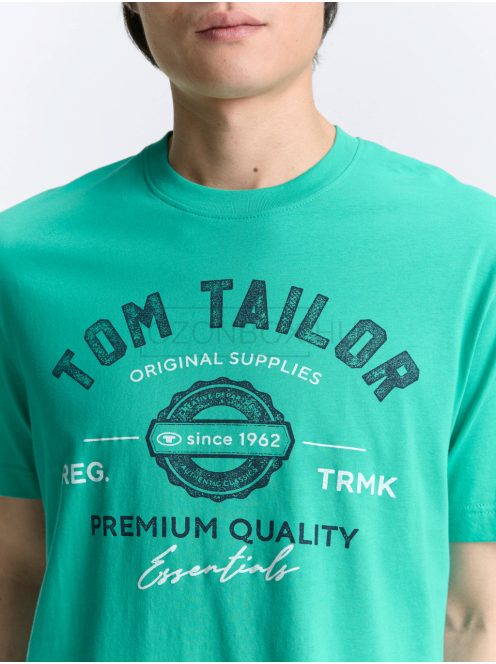 1037735-11137 Tom Tailor férfi rövid ujjú póló logó nyomtatással (páva zöld)