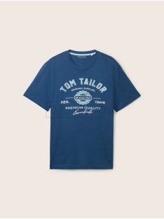   1037735-26779 Tom Tailor férfi rövid ujjú póló logó nyomtatással (éjszakai kék)