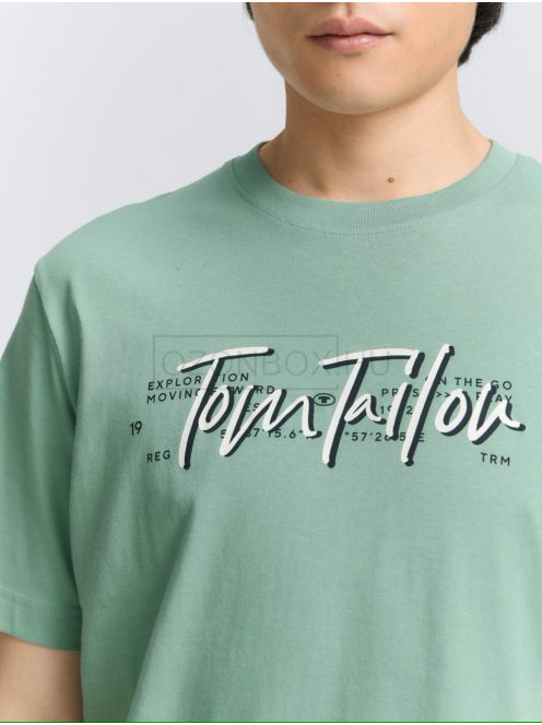 1047773-22577 Tom Tailor póló logó nyomattal (poros zöld)