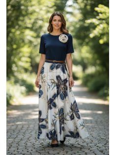 18677 Elaria Light ruha – Virágos elegancia (sötétkék)