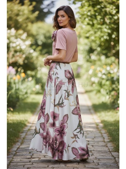 18677 Elaria Light ruha – Virágos elegancia (púder)