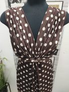 232  Isabella – elegáns maxi ruha (barna-bézs pöttyös)