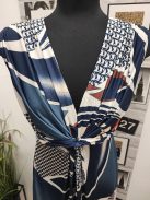 232  Isabella – elegáns maxi ruha (krém-kék)