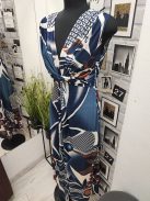 232  Isabella – elegáns maxi ruha (krém-kék)