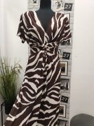 4634 Isabella – elegáns maxi ruha (kakaó zebra)