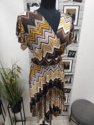 5471 Azura mintás ruha (Krém-barna-mustár)