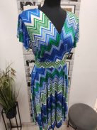 5471 Azura mintás ruha (krém-királykék-zöld-cikcakk)
