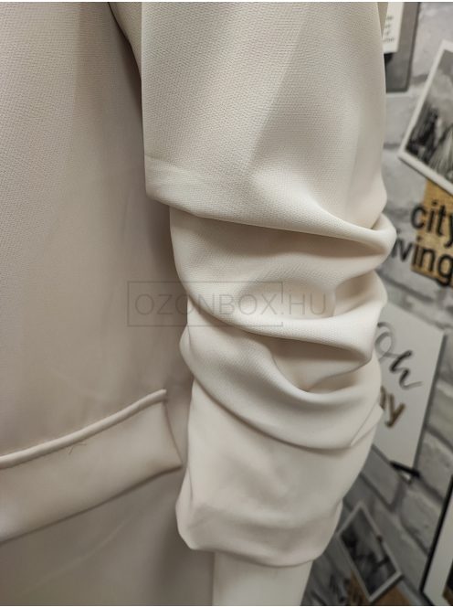 80172 VIOLET karcsúsított szmokinggalléros blézer krém színben