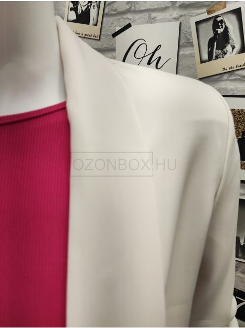 80172 VIOLET karcsúsított szmokinggalléros blézer krém színben