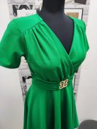 9260 PARMA átlapolt díszcsatos ruha zöld színben