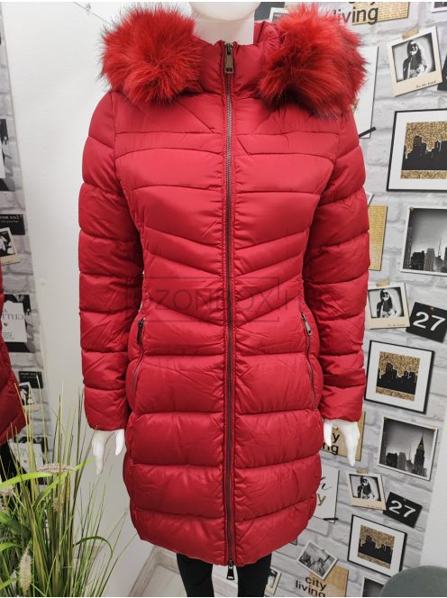 DK031L-4 női hosszú, karcsúsított kabát, EXTRA méret piros színben