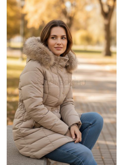 DX8961D Cassandra – Bézs szőrmés gallérú kabát