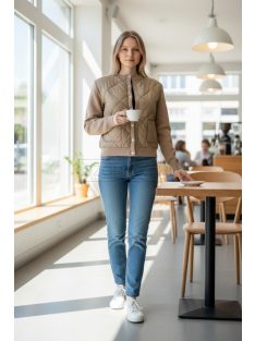   J-307 Velina Soft női steppelt elejű kötött kiskabát (teve)