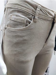   KP162-13 FANNI női sztreccs, PUSH UP normál derekú nadrág bézs színben