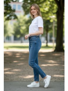 KP258-27 Zarielle női push-up farmernadrág